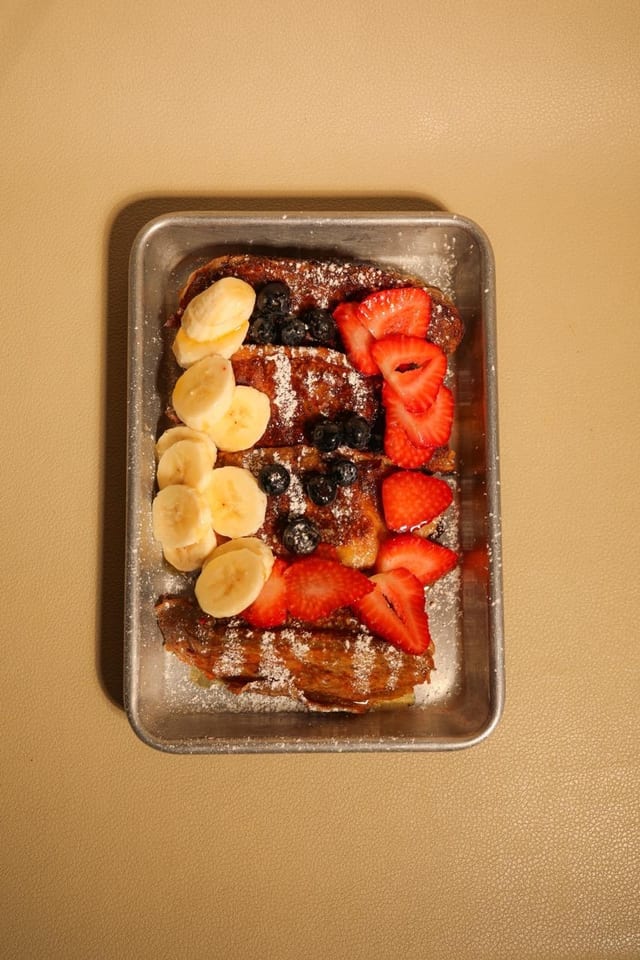 Buenos French Toasts.